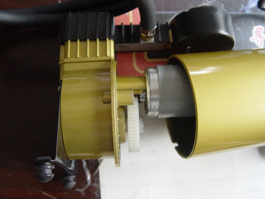 Kompresor Udara Kendaraan Portabel Logam Kuning Dan Perak Mounted Air Compressor 4x4