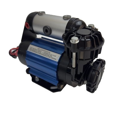 Single Cylinder 4WD DC12v Offroad Mobil Air Compressor Untuk Ban Mobil Inflasi