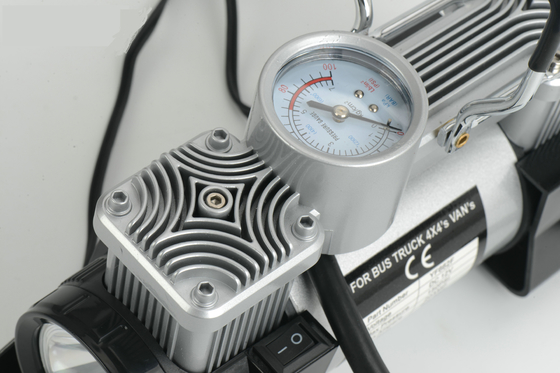 12v 180w 150psi Portable Car Air Conpressor Metal Tire Pump Dengan Cahaya